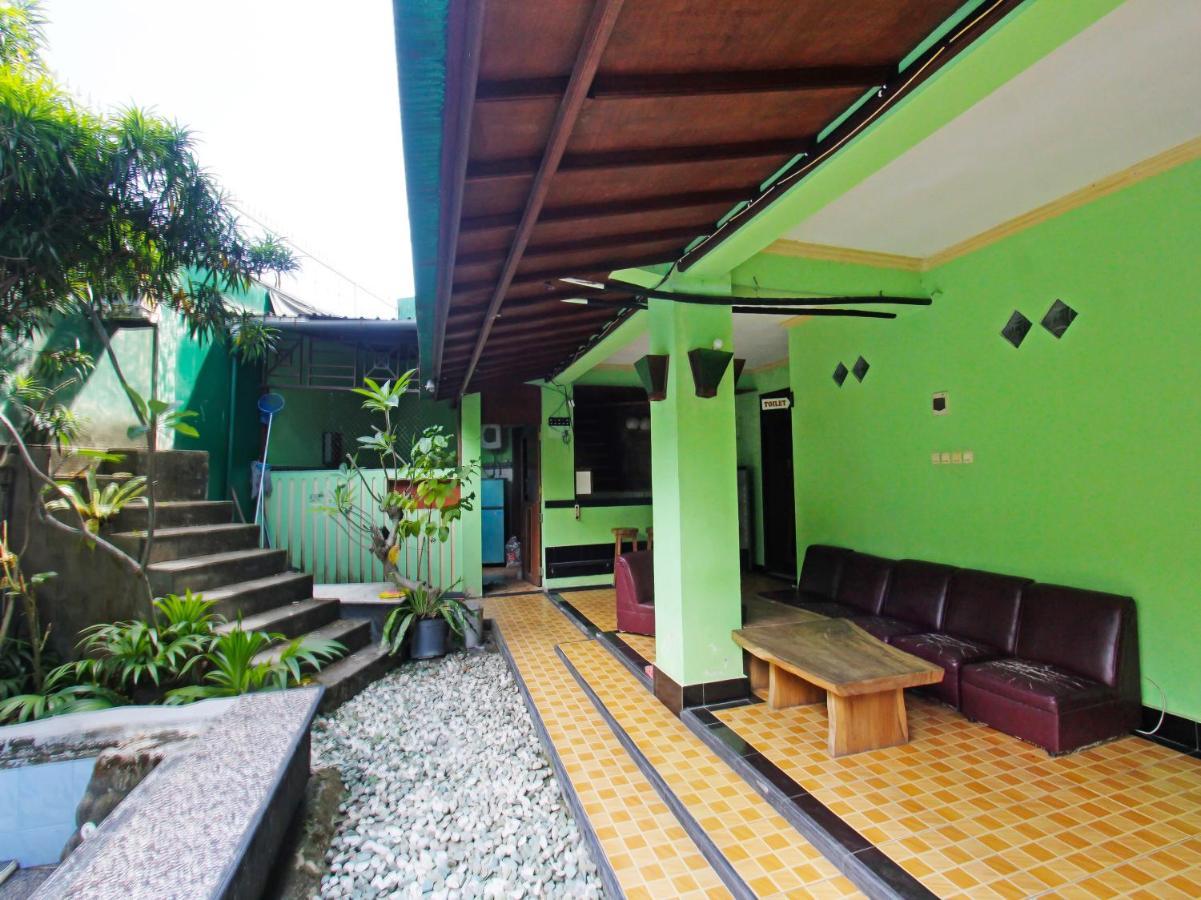 Oyo 91564 Ayodya Guest House Mataram Exterior photo